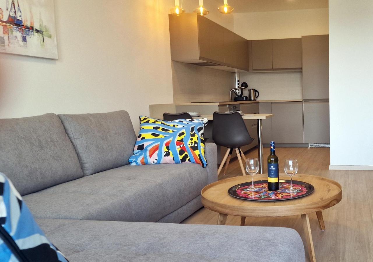 New Cozy 2 Room Pink Apartment Bratislava 058 Exterior photo